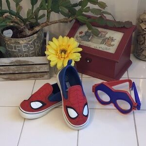 ‘Marvel-Spiderman Slip-Ons’ w/Justice League Plastic Glasses Combo (#5)